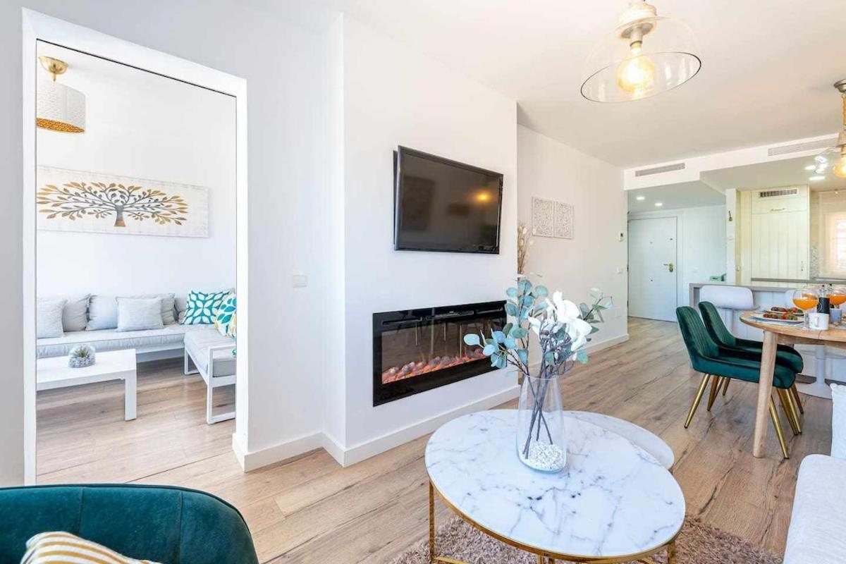 797 Holiday Rentals - Lujoso Apartamento En Arroyo Con Piscina Benalmadena Ngoại thất bức ảnh