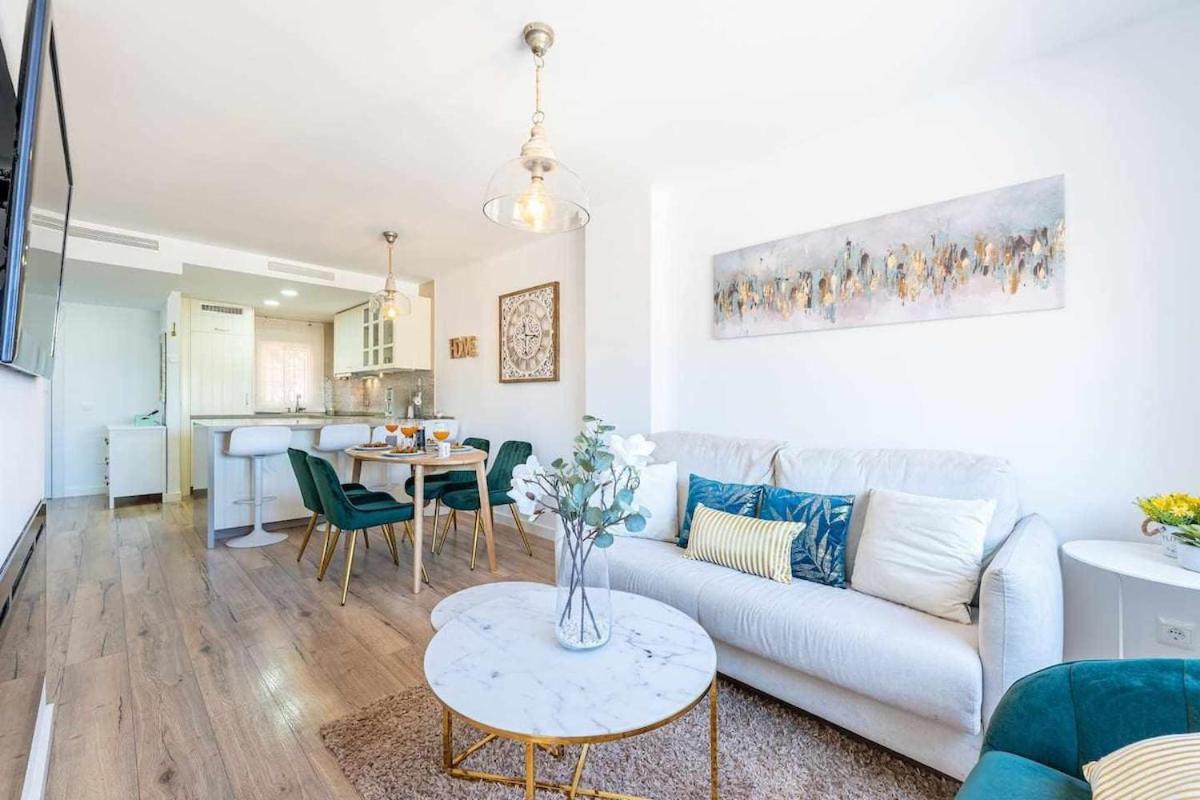797 Holiday Rentals - Lujoso Apartamento En Arroyo Con Piscina Benalmadena Ngoại thất bức ảnh
